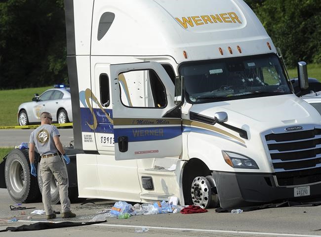 Pair killed in shootout with Ohio state troopers following pursuits, kidnapping | iNFOnews.ca