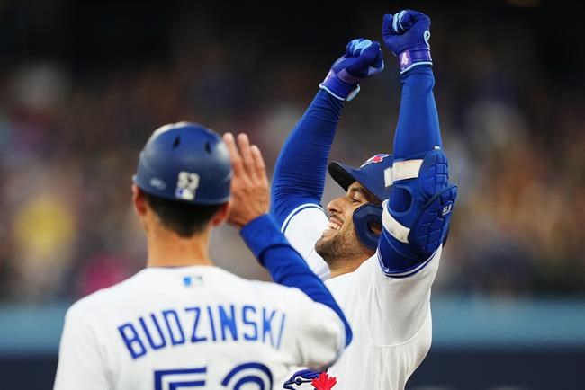 Springer avoids dubious record with RBI single and leads Blue Jays to 4-1 win | iNFOnews.ca