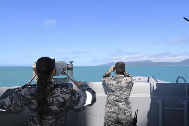 Human remains found in search for Australian army helicopter that crashed at sea with 4 crew aboard | iNFOnews.ca Human remains found in search for Australian army helicopter that crashed at sea with 4 crew aboard | iNFOnews.ca