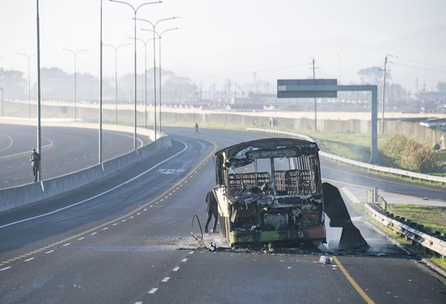 British man among at least 5 people killed in a week of violent protests in Cape Town | iNFOnews.ca British man among at least 5 people killed in a week of violent protests in Cape Town | iNFOnews.ca
