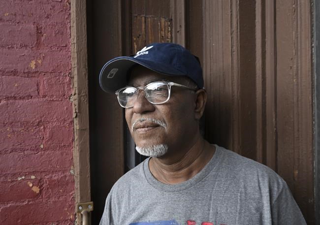 A judge called an FBI operative a 'villain.' Ruling comes too late for 2 convicted in terror sting | iNFOnews.ca