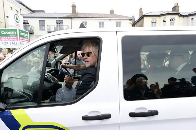 Mourners in Ireland pay their respects to singer Sinéad O'Connor at funeral procession | iNFOnews.ca