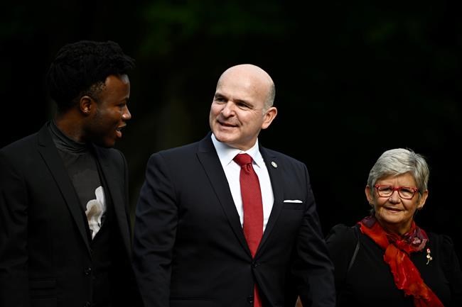 Pilot program seeks to reward companies that better protect temporary foreign workers | iNFOnews.ca