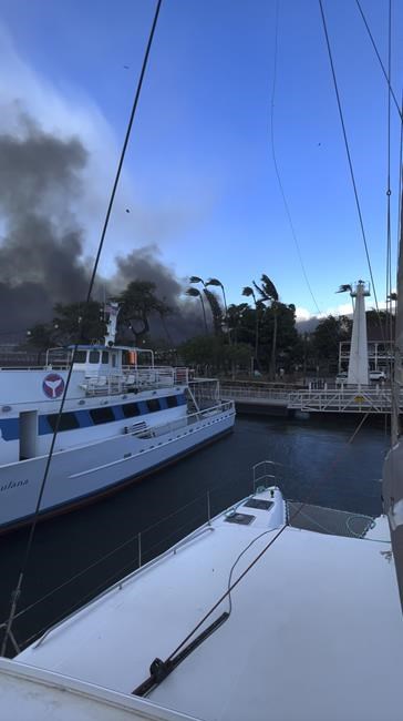 Wildfire on Maui kills at least 6, damages over 270 structures as it sweeps through historic town | iNFOnews.ca