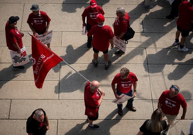 Unifor, Detroit Three kick off contract talks amid inflation, EV transition pressures | iNFOnews.ca Unifor, Detroit Three kick off contract talks amid inflation, EV transition pressures | iNFOnews.ca