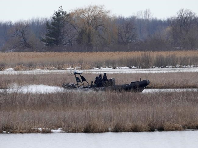 Akwesasne police detain 13 people suspected of trying to cross illegally into U.S. | iNFOnews.ca