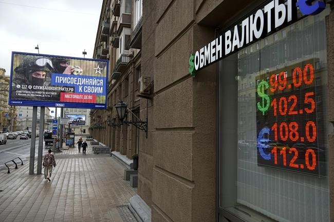 Russia's ruble hits its lowest level since early in the war. The central bank plans to step in | iNFOnews.ca