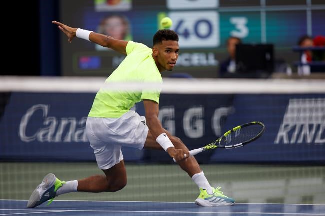 Auger-Aliassime bounced from Cincinnati Open by Mannarino in straight sets | iNFOnews.ca