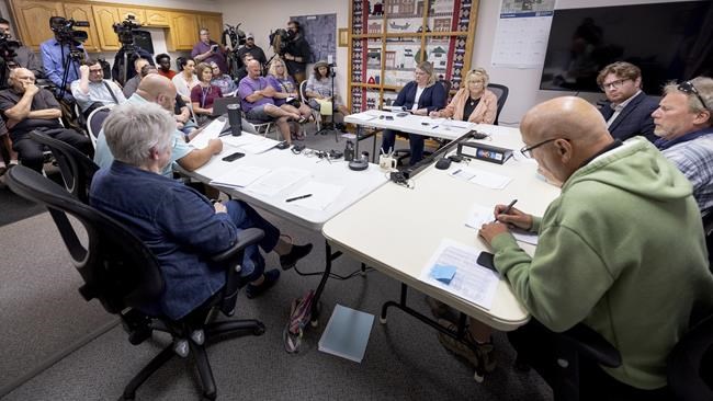 Small Minnesota town will be without police after chief and officers resign, citing low pay | iNFOnews.ca Small Minnesota town will be without police after chief and officers resign, citing low pay | iNFOnews.ca
