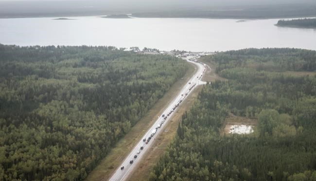 'Ghost town': 19,000 out of N.W.T. capital as dangerous wildfire looms | iNFOnews.ca 'Ghost town': 19,000 out of N.W.T. capital as dangerous wildfire looms | iNFOnews.ca