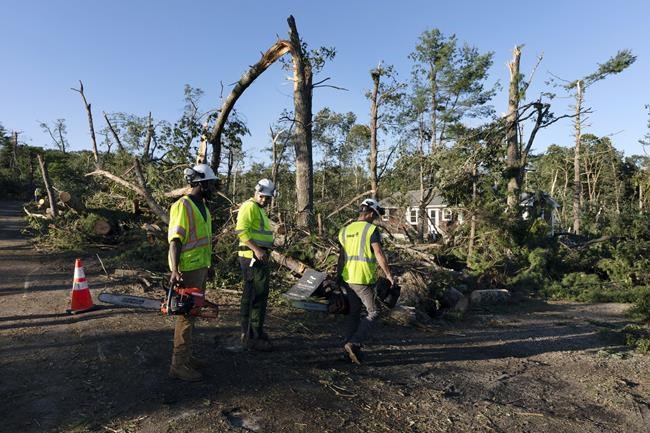 Communities across New England picking up after a spate of tornadoes | iNFOnews.ca Communities across New England picking up after a spate of tornadoes | iNFOnews.ca
