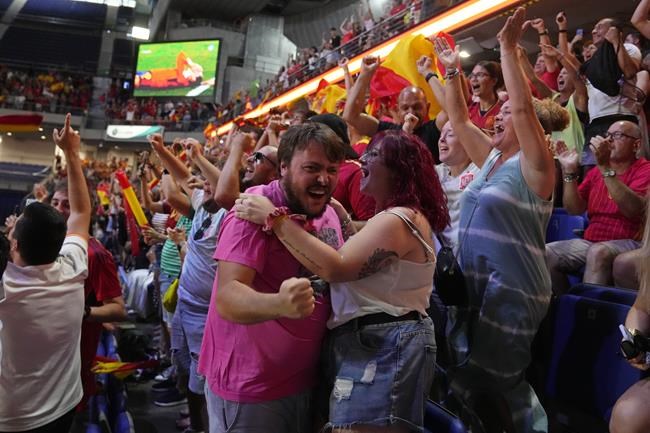 Spaniards back home celebrate La Roja winning Women's World Cup | iNFOnews.ca