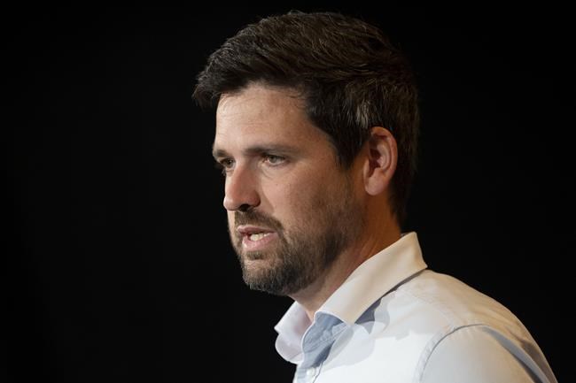 Liberals look to tackle international student rackets as part of housing crisis | iNFOnews.ca Liberals look to tackle international student rackets as part of housing crisis | iNFOnews.ca