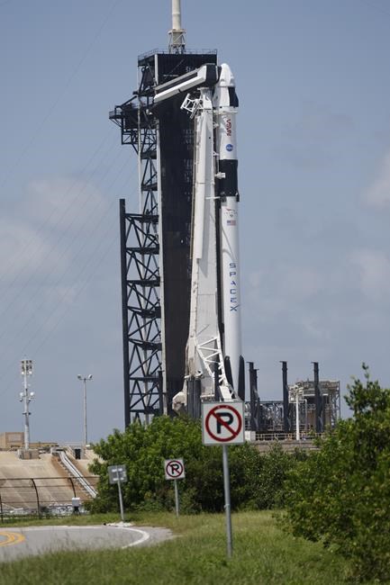 Launch of 4 astronauts to space station bumped to Saturday | iNFOnews.ca