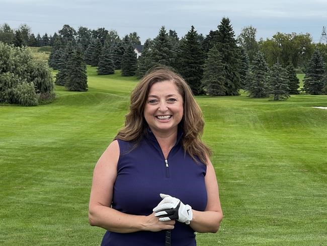 Canadian women taking up golf, challenging corporate stereotypes | iNFOnews.ca