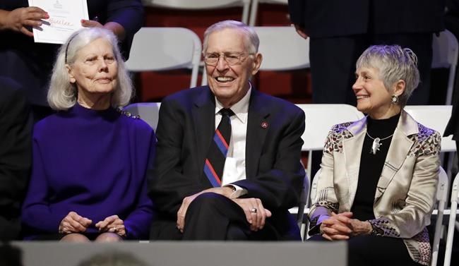 Former 2-term Republican Tennessee Gov. Don Sundquist dies at 87 | iNFOnews.ca Former 2-term Republican Tennessee Gov. Don Sundquist dies at 87 | iNFOnews.ca