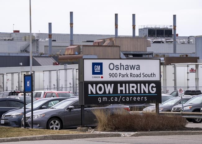 Unifor autoworkers overwhelmingly vote to authorize strikes at GM, Ford, Stellantis | iNFOnews.ca