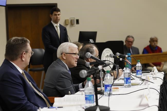 Georgia's election board leader who debunked unfounded 2020 election fraud claims is stepping down | iNFOnews.ca