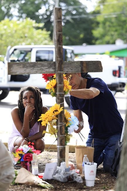 HBCU president lauds students, officer for stopping Jacksonville killer before racist store attack | iNFOnews.ca HBCU president lauds students, officer for stopping Jacksonville killer before racist store attack | iNFOnews.ca