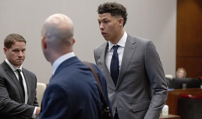 Preliminary hearing in Jackson Mahomes' felony case delayed because judge has COVID-19 | iNFOnews.ca