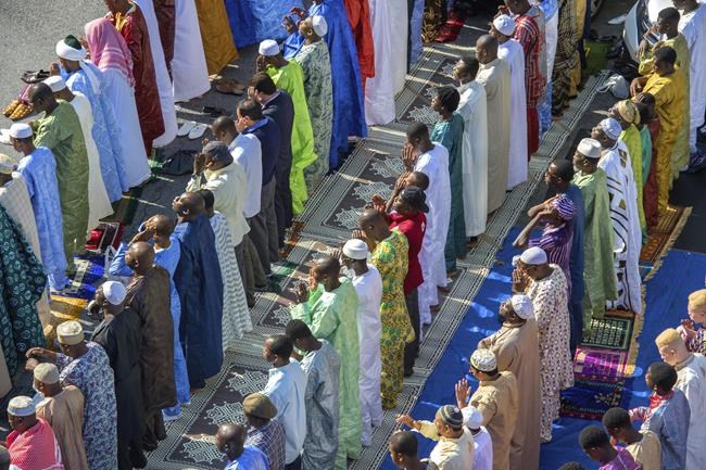 Muslim call to prayer can now be broadcast publicly in New York City without a permit | iNFOnews.ca