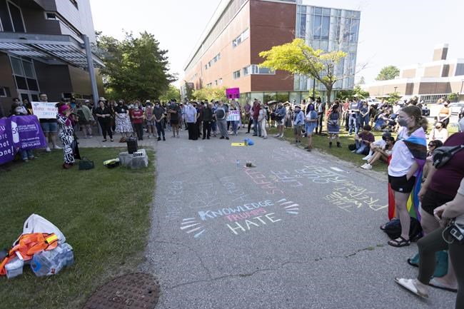 Universities pull course info from public sites for safety, faculty want more say | iNFOnews.ca Universities pull course info from public sites for safety, faculty want more say | iNFOnews.ca