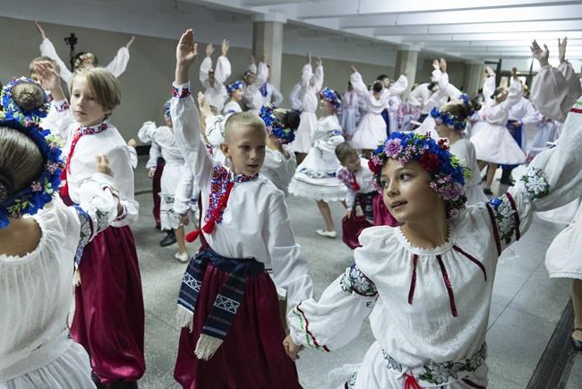 It's joy mixed with sorrow as Ukrainian children go back to school in the midst of war | iNFOnews.ca It's joy mixed with sorrow as Ukrainian children go back to school in the midst of war | iNFOnews.ca