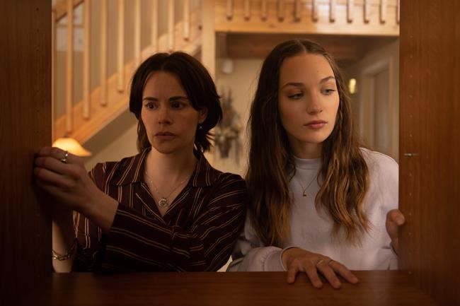 A rare diagnosis is a source of pain and joy in director Molly McGlynn's 'Fitting In' | iNFOnews.ca A rare diagnosis is a source of pain and joy in director Molly McGlynn's 'Fitting In' | iNFOnews.ca