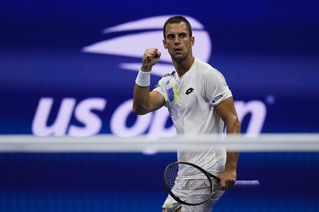 Novak Djokovic comes back after dropping the first 2 sets to beat Laslo Djere at the US Open | iNFOnews.ca Novak Djokovic comes back after dropping the first 2 sets to beat Laslo Djere at the US Open | iNFOnews.ca