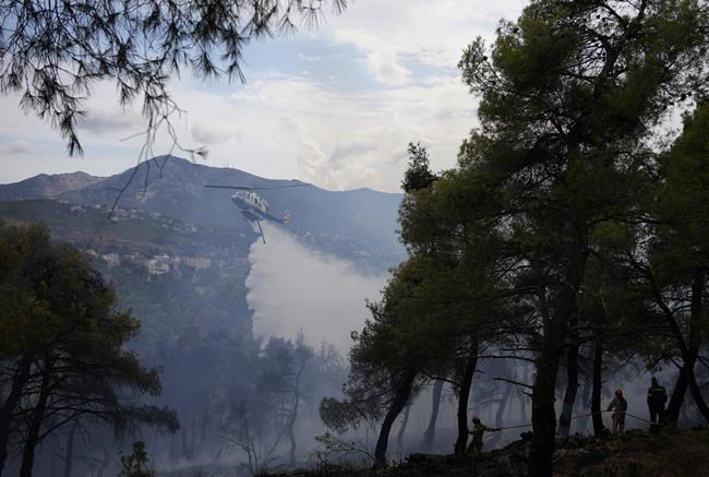 A massive wildfire in northeastern Greece is gradually abating, with over 700 firefighters deployed | iNFOnews.ca A massive wildfire in northeastern Greece is gradually abating, with over 700 firefighters deployed | iNFOnews.ca