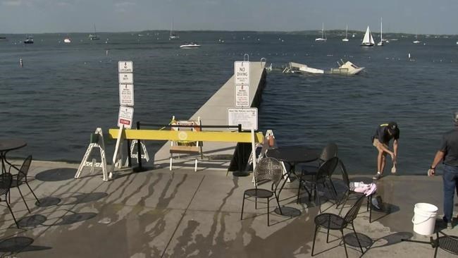 Pier collapses on University of Wisconsin campus. One hospitalized, 20 others slightly injured | iNFOnews.ca Pier collapses on University of Wisconsin campus. One hospitalized, 20 others slightly injured | iNFOnews.ca