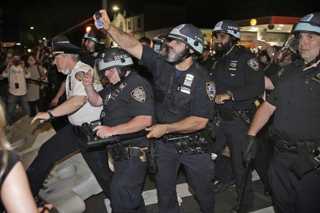 New York police agree to reform protest tactics in settlement over 2020 response | iNFOnews.ca