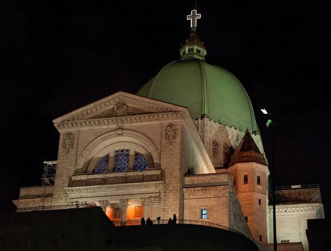 Montreal landmark church says people ignited a flare, not a fire, at famous shrine | iNFOnews.ca