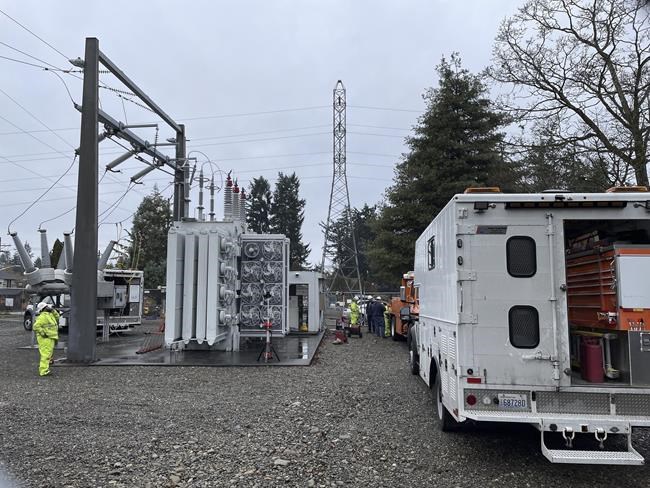 2 men plead guilty to vandalizing power substations in Washington state on Christmas Day | iNFOnews.ca