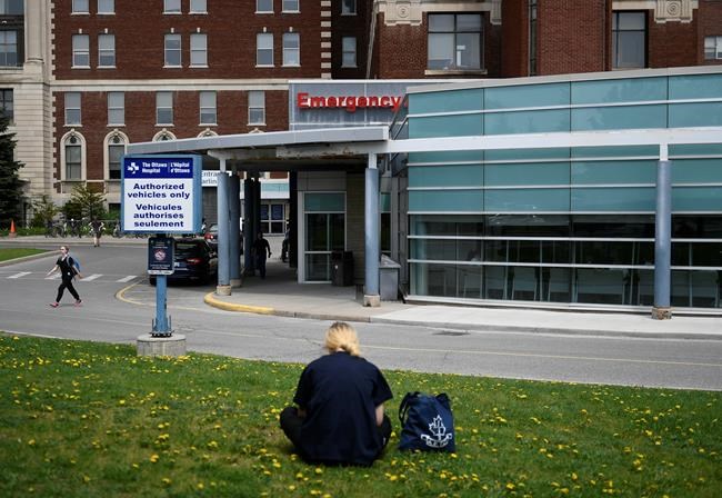 Some Ontario hospitals are reinstating masking requirements | iNFOnews.ca Some Ontario hospitals are reinstating masking requirements | iNFOnews.ca