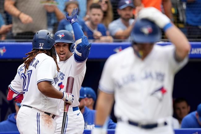 George Springer's four RBIs power Blue Jays past Royals 5-1 in key Toronto win | iNFOnews.ca George Springer's four RBIs power Blue Jays past Royals 5-1 in key Toronto win | iNFOnews.ca