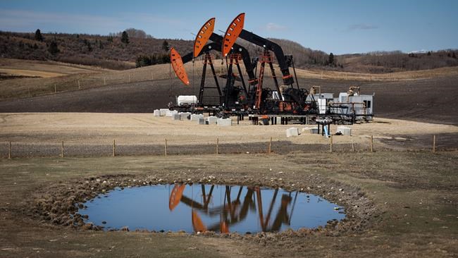 U.S. benchmark oil price tops US$90 a barrel for first time since November 2022 | iNFOnews.ca U.S. benchmark oil price tops US$90 a barrel for first time since November 2022 | iNFOnews.ca