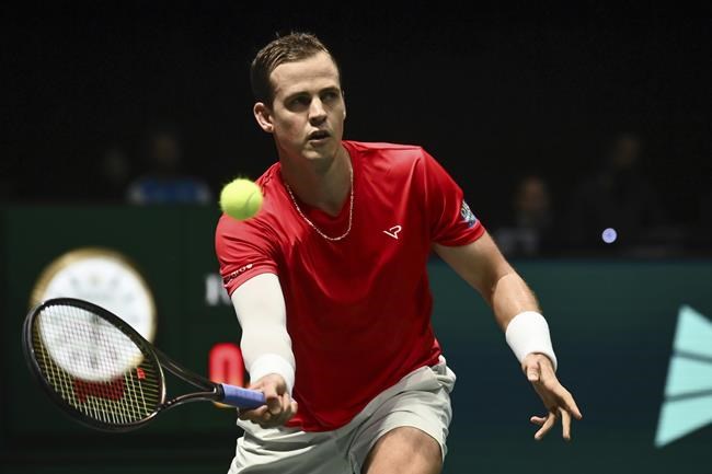 Canada downs Sweden in Davis Cup to stay undefeated | iNFOnews.ca