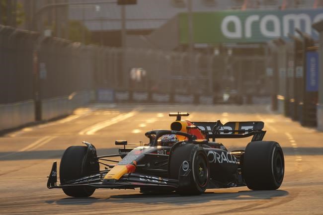 F1 drivers ready for Singapore heat and humidity, where their drinking water is like hot tea | iNFOnews.ca