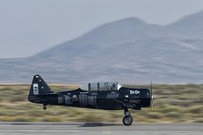 Pilots racing in WWII-era planes die in midair collision shortly after first-second finish in Reno | iNFOnews.ca Pilots racing in WWII-era planes die in midair collision shortly after first-second finish in Reno | iNFOnews.ca