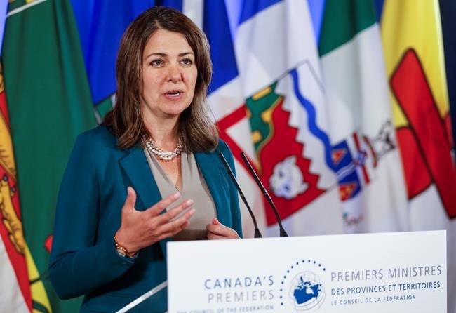 Alberta to debate Canada Pension Plan, says it deserves half of fund if it leaves | iNFOnews.ca