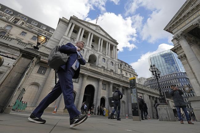 Bank of England joins US Fed in keeping interest rates unchanged after inflation declines | iNFOnews.ca