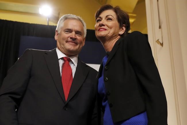 Iowa Gov. Kim Reynolds says her husband has lung cancer | iNFOnews.ca Iowa Gov. Kim Reynolds says her husband has lung cancer | iNFOnews.ca