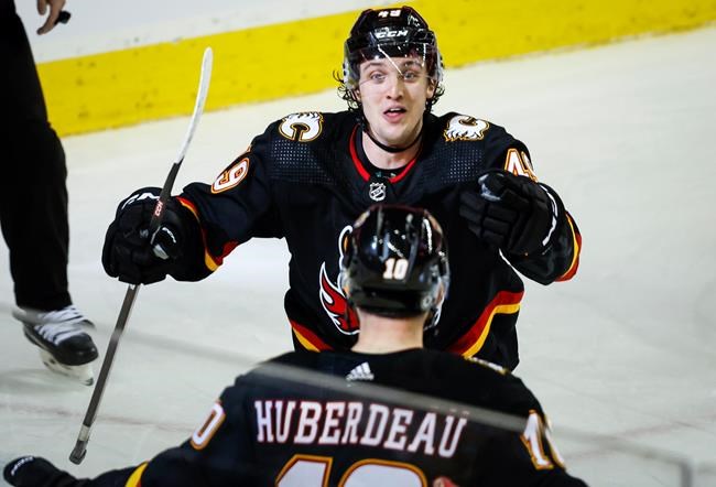 Flames winger Pelletier to undergo surgery on left shoulder, will be out indefinitely | iNFOnews.ca