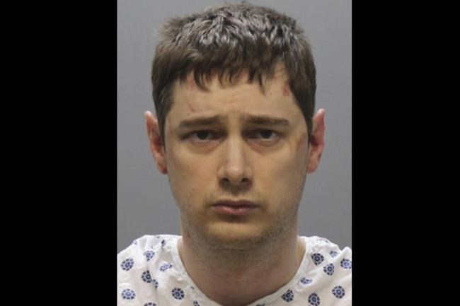 Massachusetts man stabs five officers after crashing into home following chase, police say | iNFOnews.ca