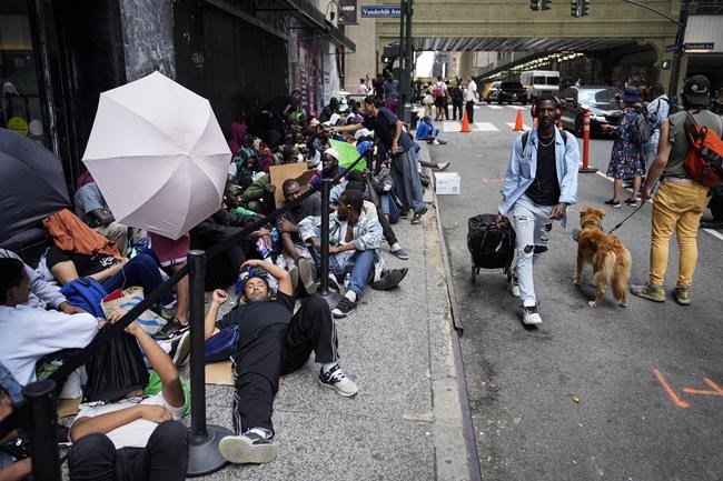 After sending busloads of migrants to NYC, Texas governor visits city to fault Biden for crisis | iNFOnews.ca After sending busloads of migrants to NYC, Texas governor visits city to fault Biden for crisis | iNFOnews.ca