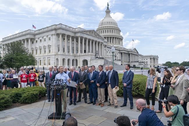 The far right has been feuding with McCarthy for weeks. Here's how it's spiraling into a shutdown | iNFOnews.ca