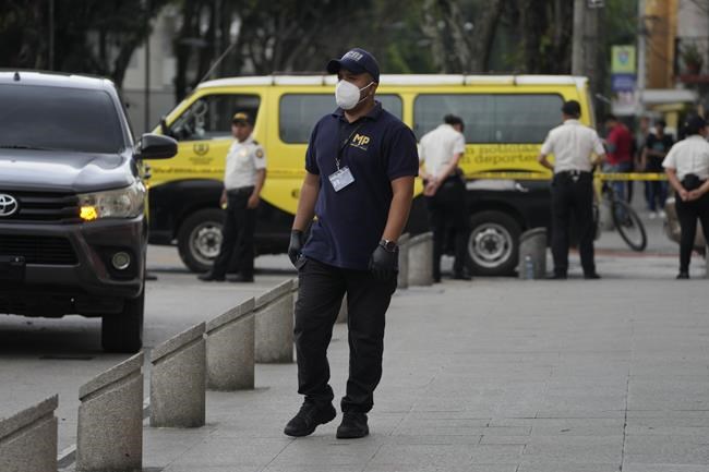 Police scuffle with electoral court justices in Guatemala as prosecutors seek to seize vote tallies | iNFOnews.ca