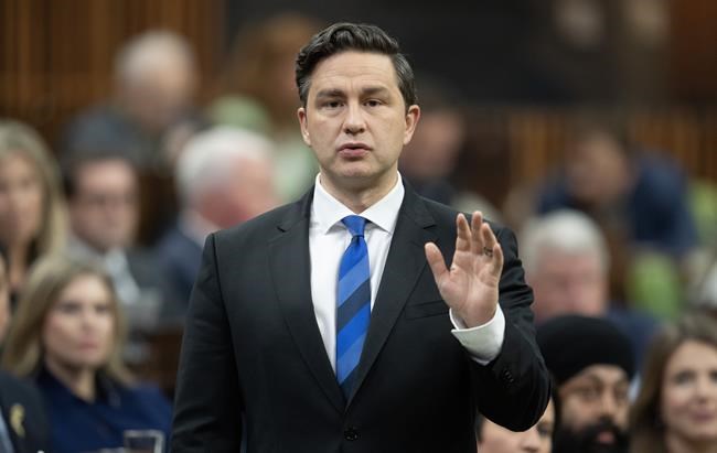 Pierre Poilievre called out for Truth and Reconciliation Day photos with Inuk elder | iNFOnews.ca Pierre Poilievre called out for Truth and Reconciliation Day photos with Inuk elder | iNFOnews.ca
