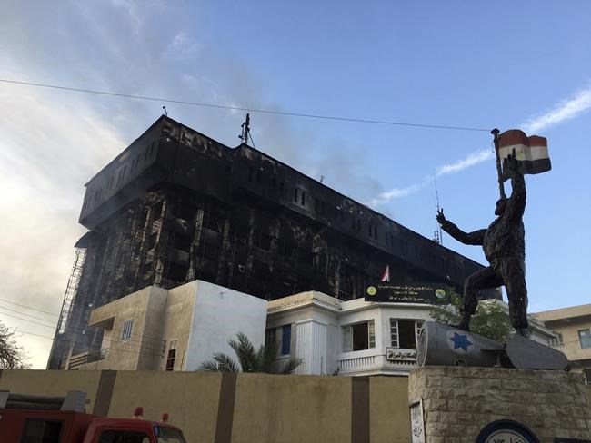 A big fire at a police headquarters in northeastern Egypt injures at least 38 people | iNFOnews.ca A big fire at a police headquarters in northeastern Egypt injures at least 38 people | iNFOnews.ca